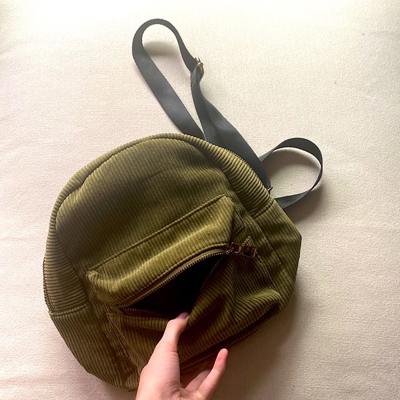 Green Small Ribbed Backpack Purse - Picture 4 of 4